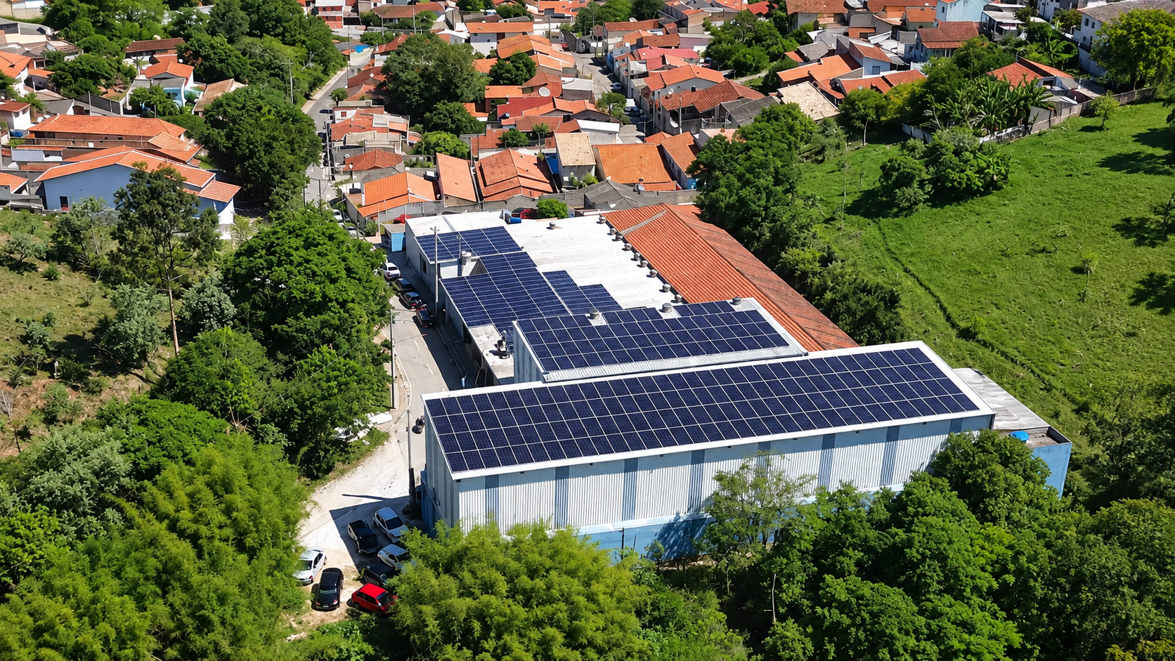 Vista aérea panorâmica da fábrica e parque industrial da USIMABE